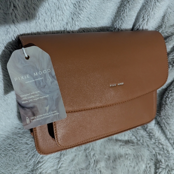 NWOT Pixie Mood Zoe Adjustable Crossbody Shoulder Bag Vegan Leather Brown - Picture 2 of 6